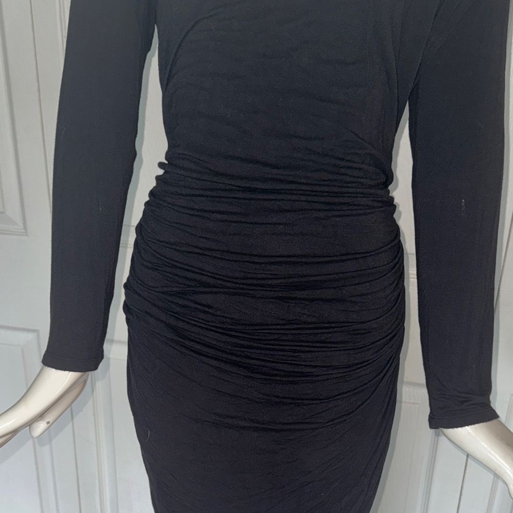 VENUS Elegant Black Long Sleeve  ruched Dress - Picture 3 of 8